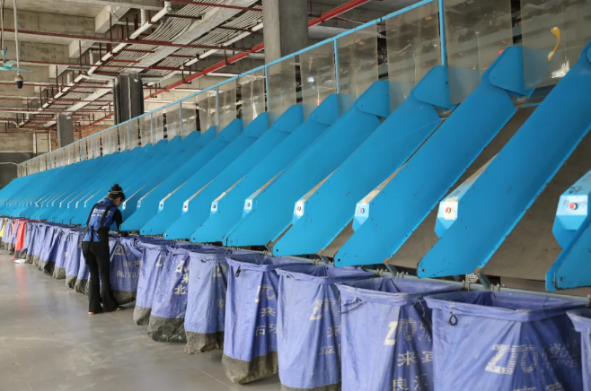 1765424551502977.png 1765424551502977.png